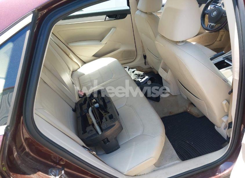 Photo 8 of 2012 Volkswagen Passat 2.5L SE (VIN 1VWBP7A30CC107216)