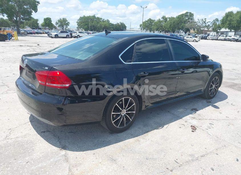 Photo 4 of 2013 Volkswagen Passat 2.5L SE (VIN 1VWBP7A30DC043938)