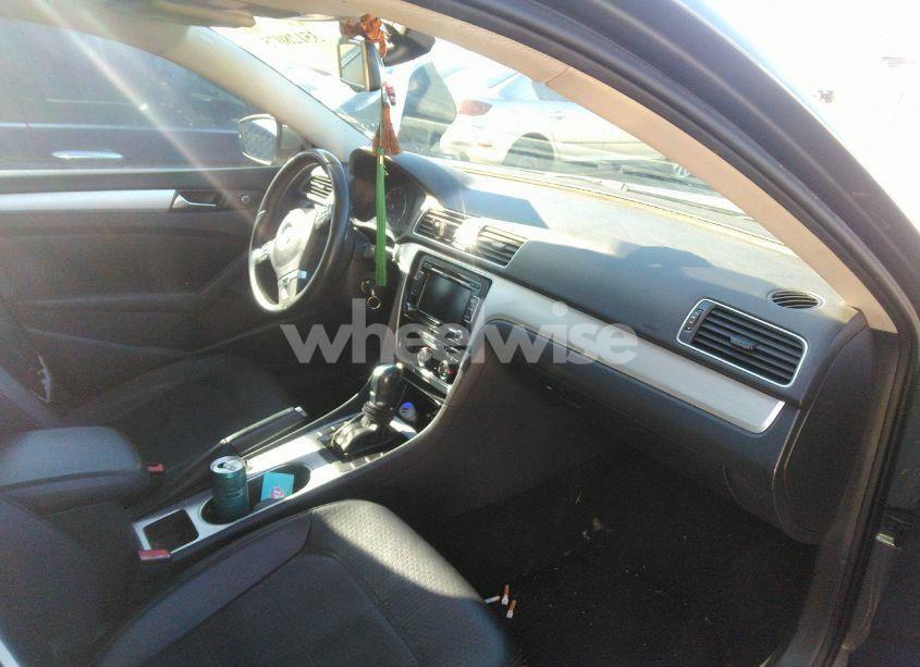 Photo 5 of 2013 Volkswagen Passat 2.5L SE (VIN 1VWBP7A30DC075319)