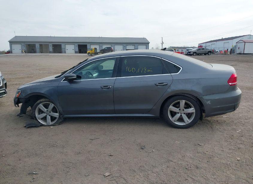 Photo 15 of 2013 Volkswagen Passat 2.5L SE (VIN 1VWBP7A30DC089818)