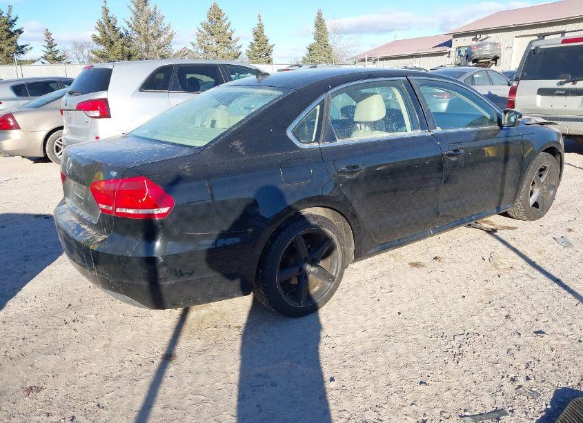 Photo 4 of 2013 Volkswagen Passat 2.5L SE (VIN 1VWBP7A30DC090841)