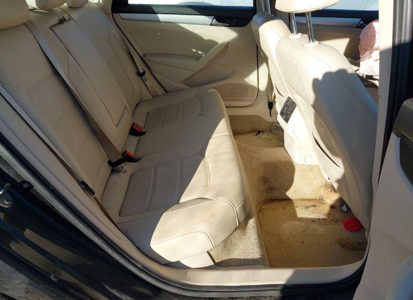 Photo 8 of 2013 Volkswagen Passat 2.5L SE (VIN 1VWBP7A30DC090841)