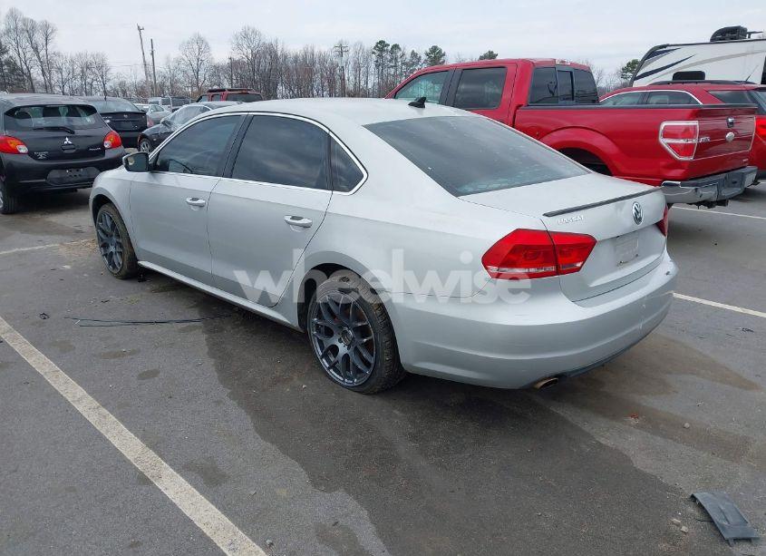 Photo 3 of 2013 Volkswagen Passat 2.5L SE (VIN 1VWBP7A30DC115737)