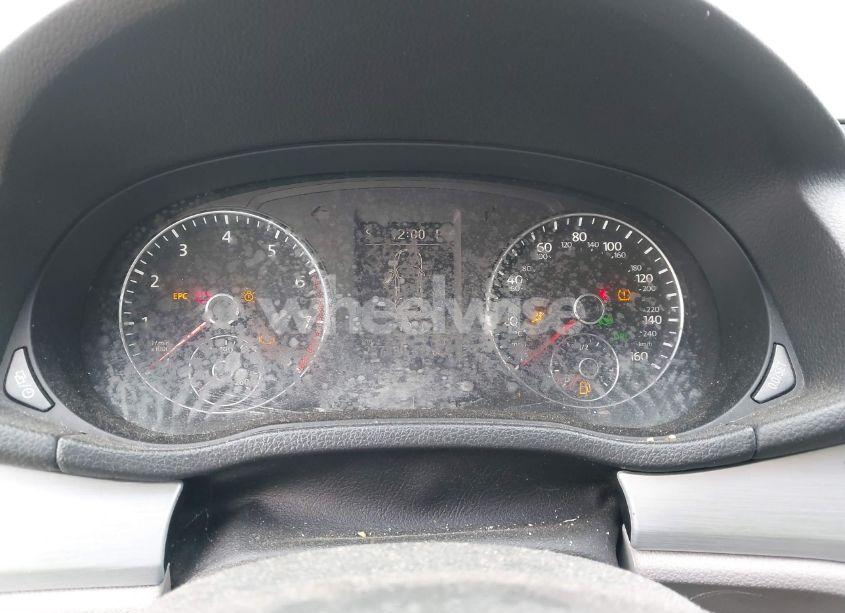 Photo 7 of 2013 Volkswagen Passat 2.5L SE (VIN 1VWBP7A30DC115737)