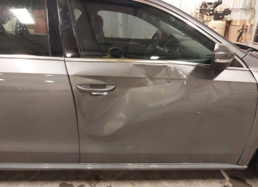 Photo 19 of 2014 Volkswagen Passat 2.5L SE (VIN 1VWBP7A30EC004168)