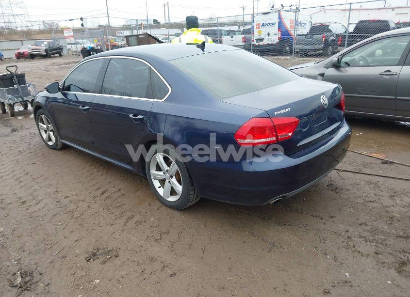 Photo 3 of 2012 Volkswagen Passat 2.5L SE (VIN 1VWBP7A31CC045552)