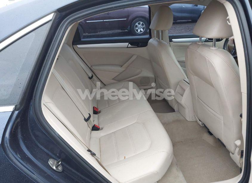 Photo 8 of 2012 Volkswagen Passat 2.5L SE (VIN 1VWBP7A31CC045552)
