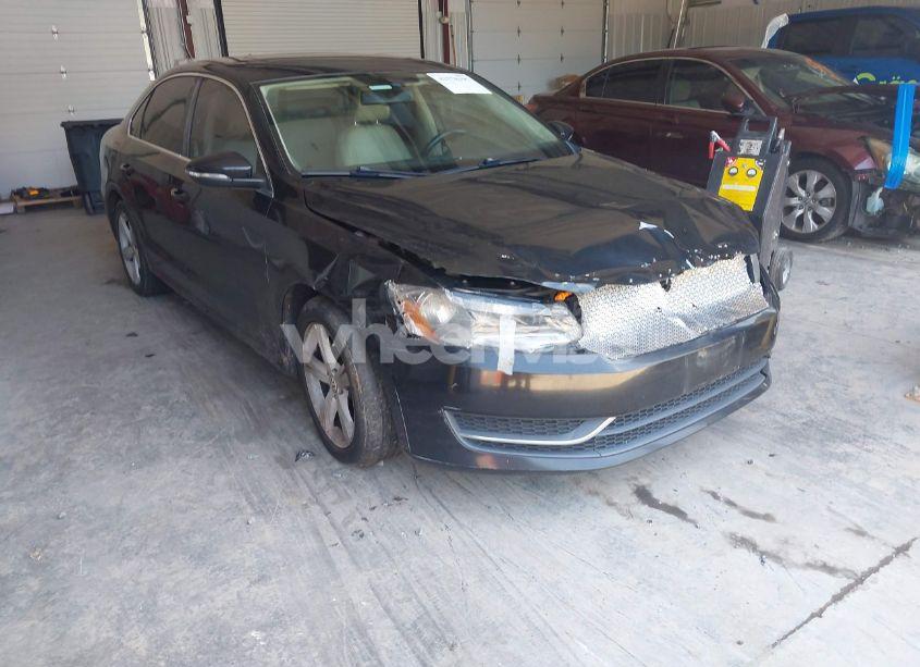 2012 Volkswagen Passat 2.5L SE (VIN 1VWBP7A31CC049830) main photo