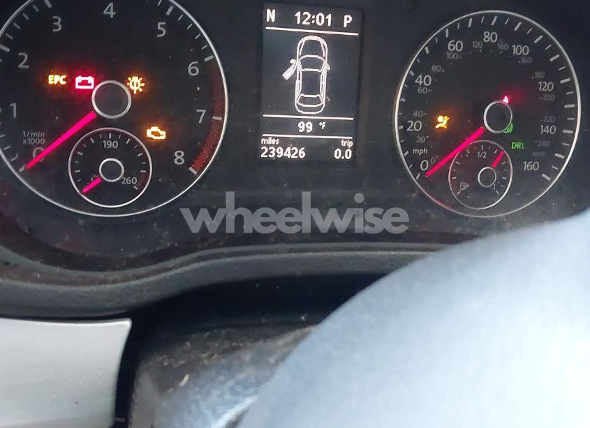 Photo 7 of 2012 Volkswagen Passat 2.5L SE (VIN 1VWBP7A31CC049830)