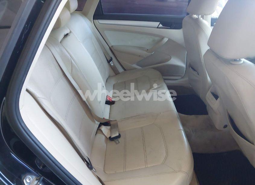 Photo 8 of 2012 Volkswagen Passat 2.5L SE (VIN 1VWBP7A31CC049830)