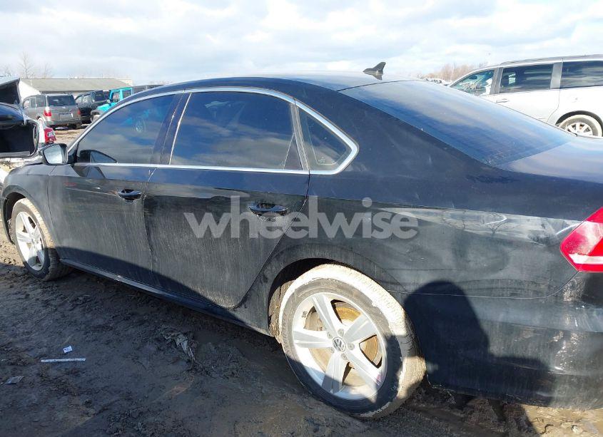 Photo 14 of 2012 Volkswagen Passat 2.5L SE (VIN 1VWBP7A31CC077742)