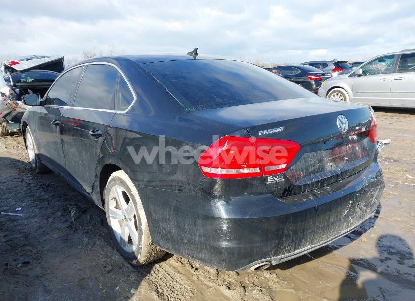 Photo 3 of 2012 Volkswagen Passat 2.5L SE (VIN 1VWBP7A31CC077742)