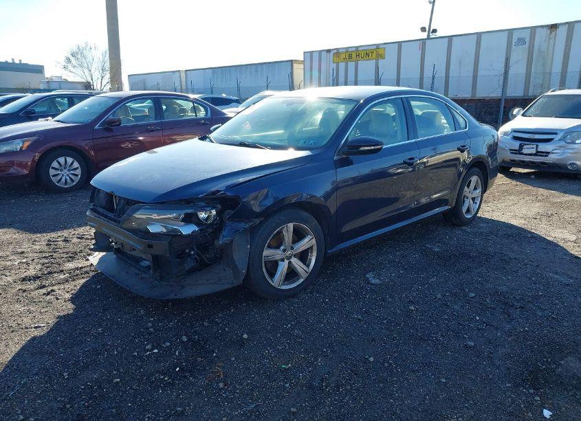 Photo 2 of 2012 Volkswagen Passat 2.5L SE (VIN 1VWBP7A31CC093214)