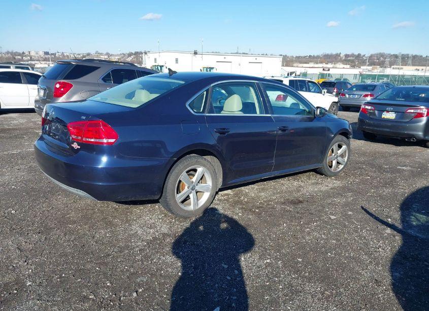 Photo 4 of 2012 Volkswagen Passat 2.5L SE (VIN 1VWBP7A31CC093214)