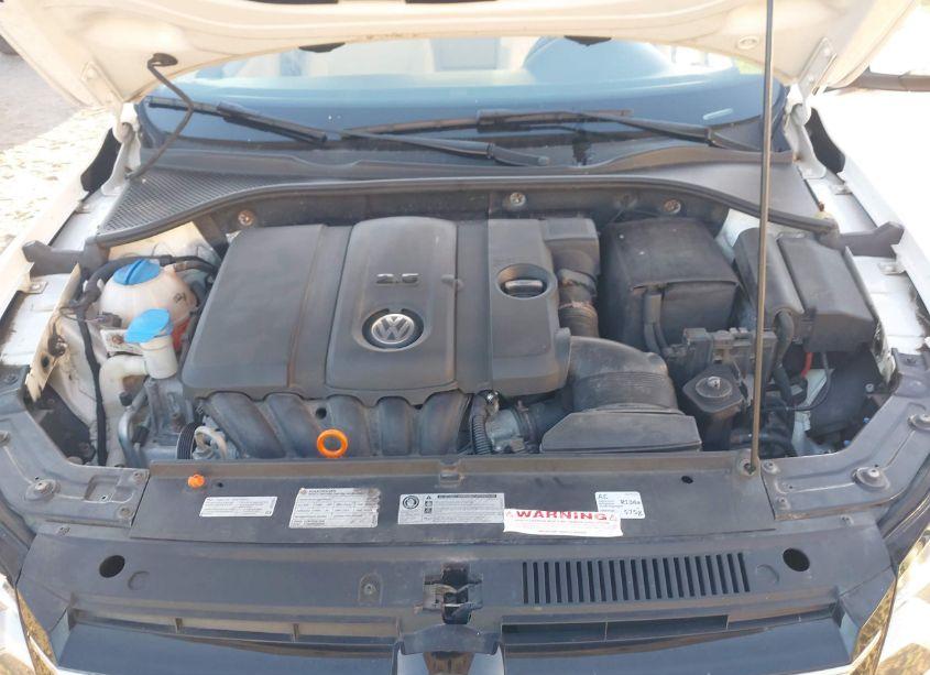 Photo 10 of 2012 Volkswagen Passat 2.5L SE (VIN 1VWBP7A31CC094685)