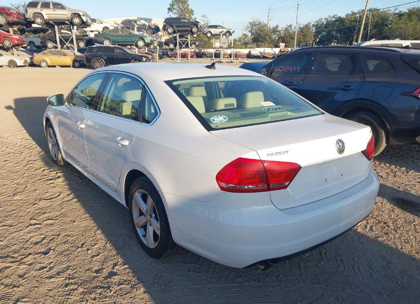 Photo 3 of 2012 Volkswagen Passat 2.5L SE (VIN 1VWBP7A31CC094685)