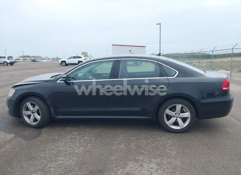 Photo 14 of 2013 Volkswagen Passat 2.5L SE (VIN 1VWBP7A31DC017929)
