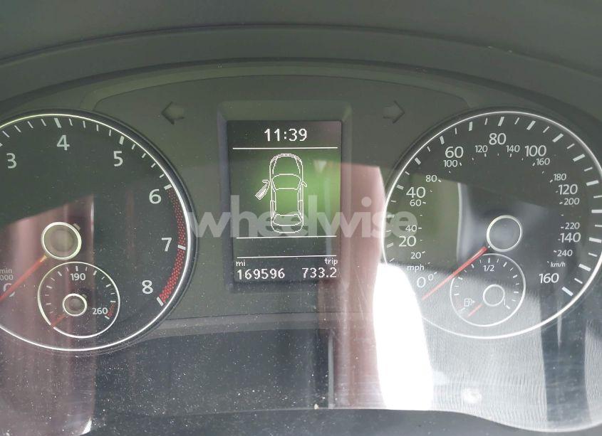 Photo 7 of 2013 Volkswagen Passat 2.5L SE (VIN 1VWBP7A31DC017929)