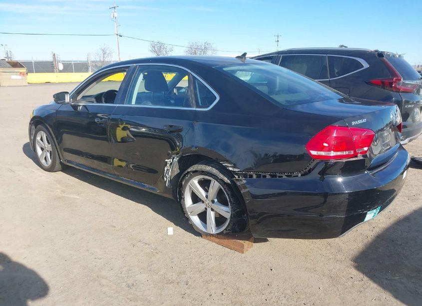 Photo 3 of 2013 Volkswagen Passat 2.5L SE (VIN 1VWBP7A31DC063695)