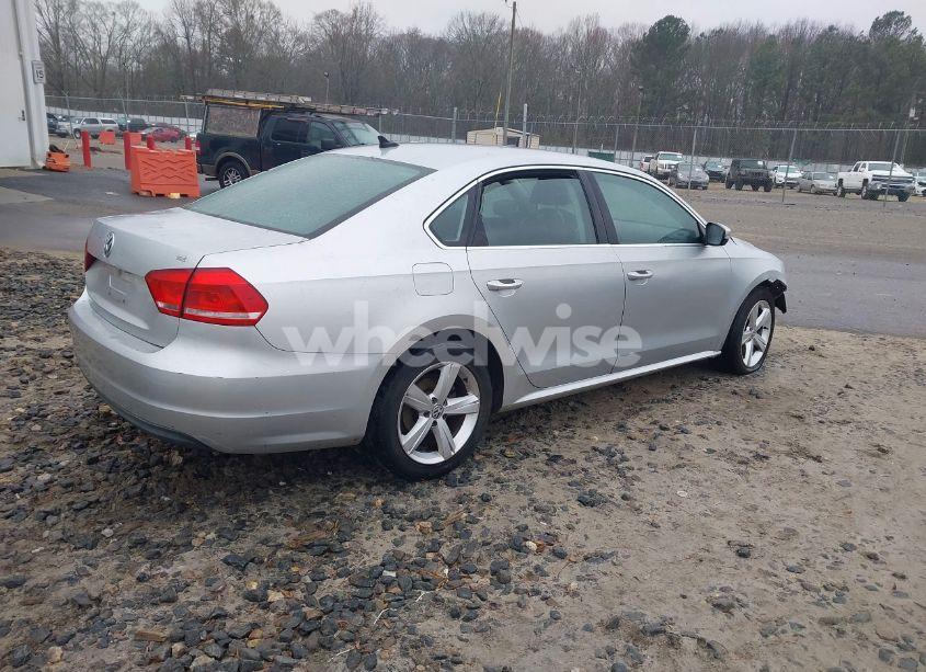 Photo 4 of 2013 Volkswagen Passat 2.5L SE (VIN 1VWBP7A31DC073515)