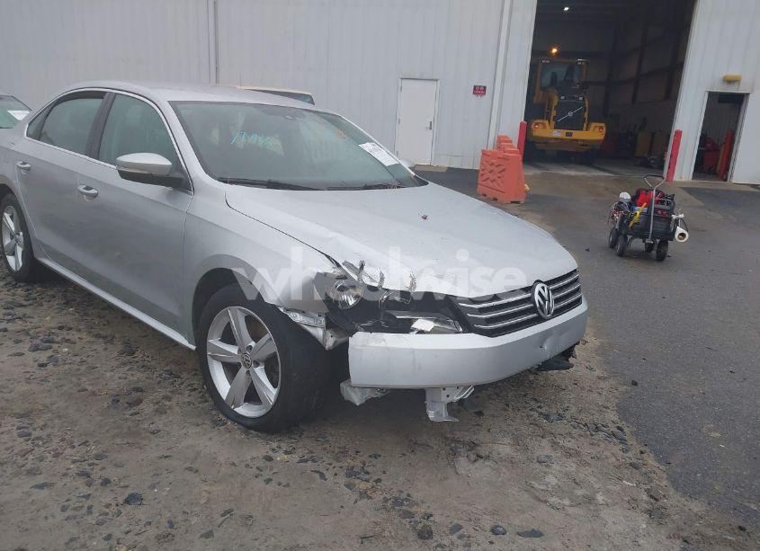 Photo 6 of 2013 Volkswagen Passat 2.5L SE (VIN 1VWBP7A31DC073515)