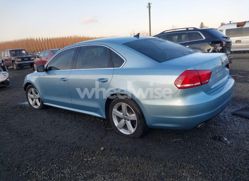 Photo 3 of 2013 Volkswagen Passat 2.5L SE (VIN 1VWBP7A31DC116105)