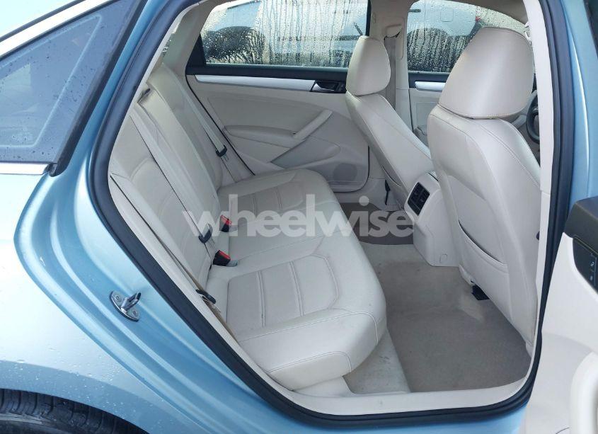 Photo 8 of 2013 Volkswagen Passat 2.5L SE (VIN 1VWBP7A31DC116105)