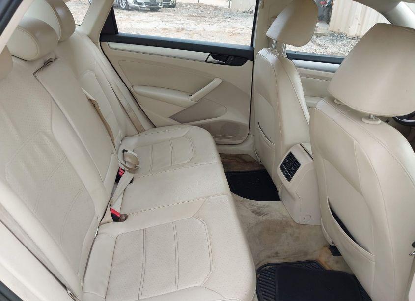 Photo 8 of 2013 Volkswagen Passat 2.5L SE (VIN 1VWBP7A31DC128755)