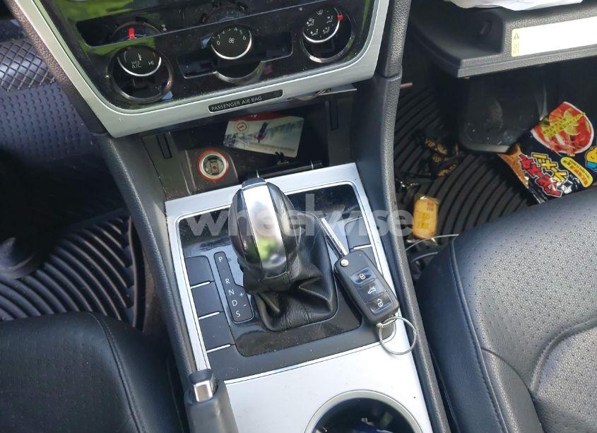 Photo 11 of 2013 Volkswagen Passat 2.5L SE (VIN 1VWBP7A31DC135527)