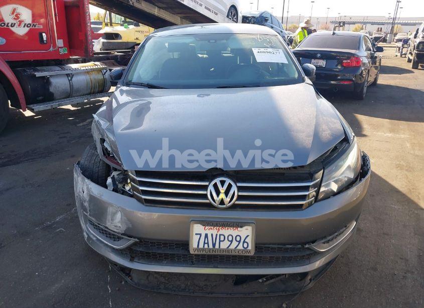 Photo 12 of 2013 Volkswagen Passat 2.5L SE (VIN 1VWBP7A31DC135527)
