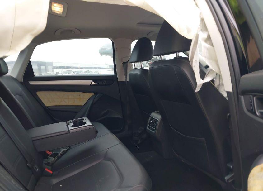 Photo 8 of 2013 Volkswagen Passat 2.5L SE (VIN 1VWBP7A31DC136970)