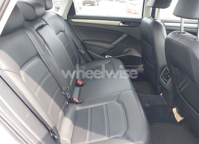 Photo 8 of 2014 Volkswagen Passat 2.5L SE (VIN 1VWBP7A31EC006995)