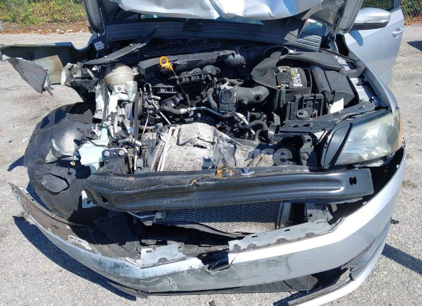 Photo 10 of 2014 Volkswagen Passat 2.5L SE (VIN 1VWBP7A31EC012246)