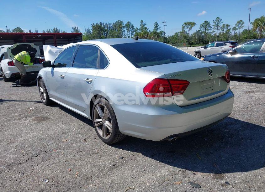 Photo 12 of 2014 Volkswagen Passat 2.5L SE (VIN 1VWBP7A31EC012246)