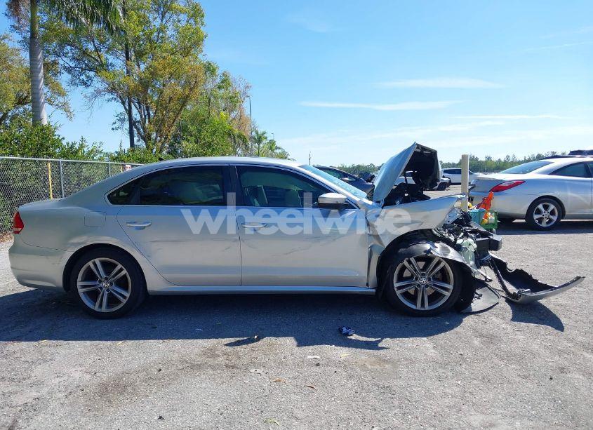 Photo 14 of 2014 Volkswagen Passat 2.5L SE (VIN 1VWBP7A31EC012246)