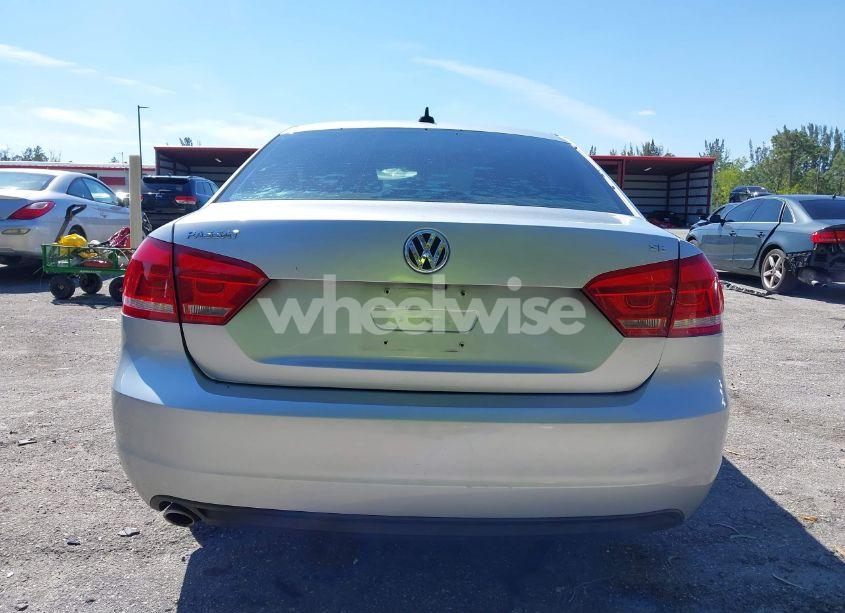 Photo 17 of 2014 Volkswagen Passat 2.5L SE (VIN 1VWBP7A31EC012246)