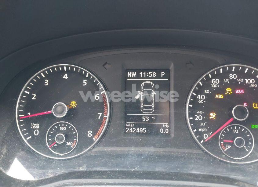 Photo 7 of 2012 Volkswagen Passat 2.5L SE (VIN 1VWBP7A32CC018537)