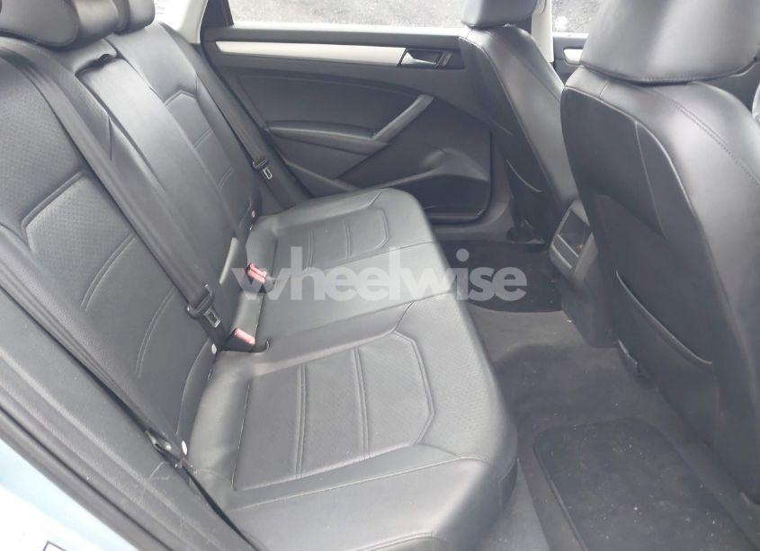 Photo 8 of 2012 Volkswagen Passat 2.5L SE (VIN 1VWBP7A32CC018537)