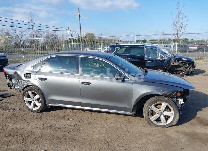 Photo 13 of 2012 Volkswagen Passat 2.5L SE (VIN 1VWBP7A32CC073649)