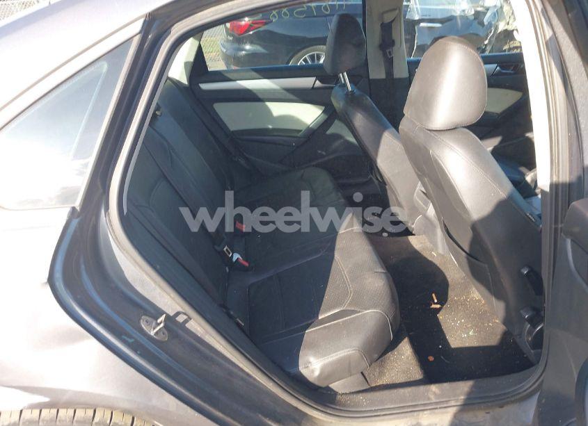 Photo 8 of 2012 Volkswagen Passat 2.5L SE (VIN 1VWBP7A32CC073649)