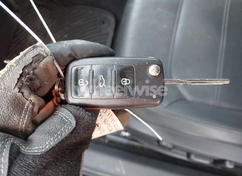Photo 11 of 2012 Volkswagen Passat (VIN 1VWBP7A32CC090032)
