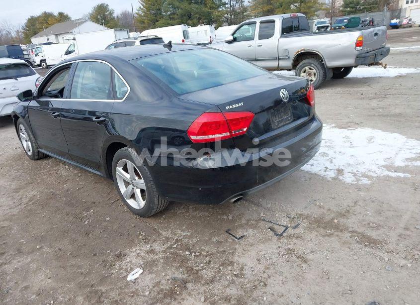 Photo 3 of 2012 Volkswagen Passat (VIN 1VWBP7A32CC090032)
