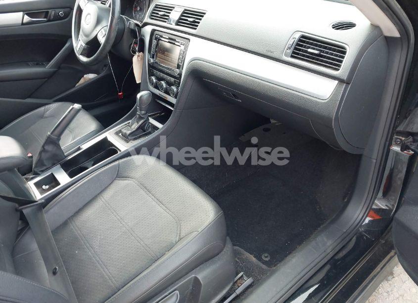 Photo 5 of 2012 Volkswagen Passat (VIN 1VWBP7A32CC090032)