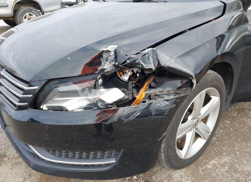 Photo 6 of 2012 Volkswagen Passat (VIN 1VWBP7A32CC090032)