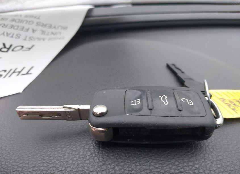 Photo 11 of 2013 Volkswagen Passat 2.5L SE (VIN 1VWBP7A32DC034920)