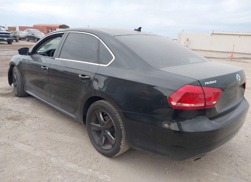 Photo 3 of 2013 Volkswagen Passat 2.5L SE (VIN 1VWBP7A32DC034920)