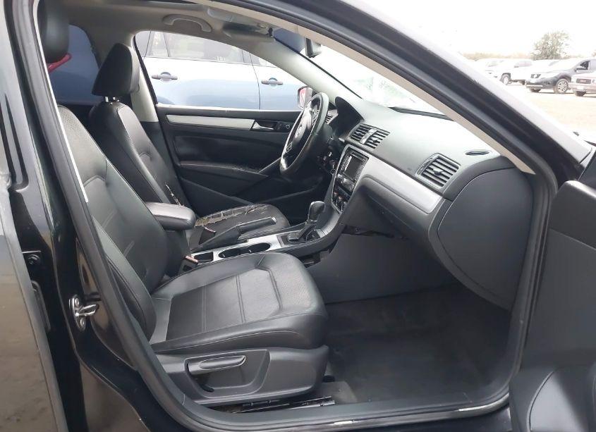 Photo 5 of 2013 Volkswagen Passat 2.5L SE (VIN 1VWBP7A32DC034920)