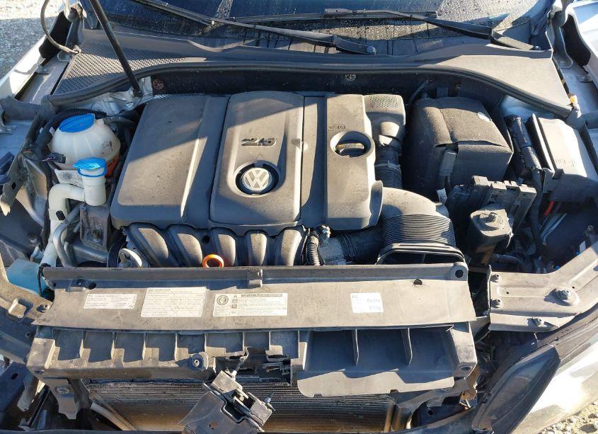 Photo 10 of 2013 Volkswagen Passat 2.5L SE (VIN 1VWBP7A32DC109146)