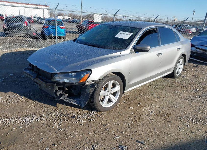 Photo 2 of 2013 Volkswagen Passat 2.5L SE (VIN 1VWBP7A32DC109146)