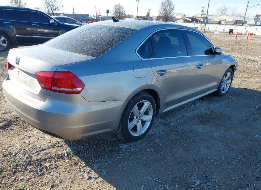 Photo 4 of 2013 Volkswagen Passat 2.5L SE (VIN 1VWBP7A32DC109146)